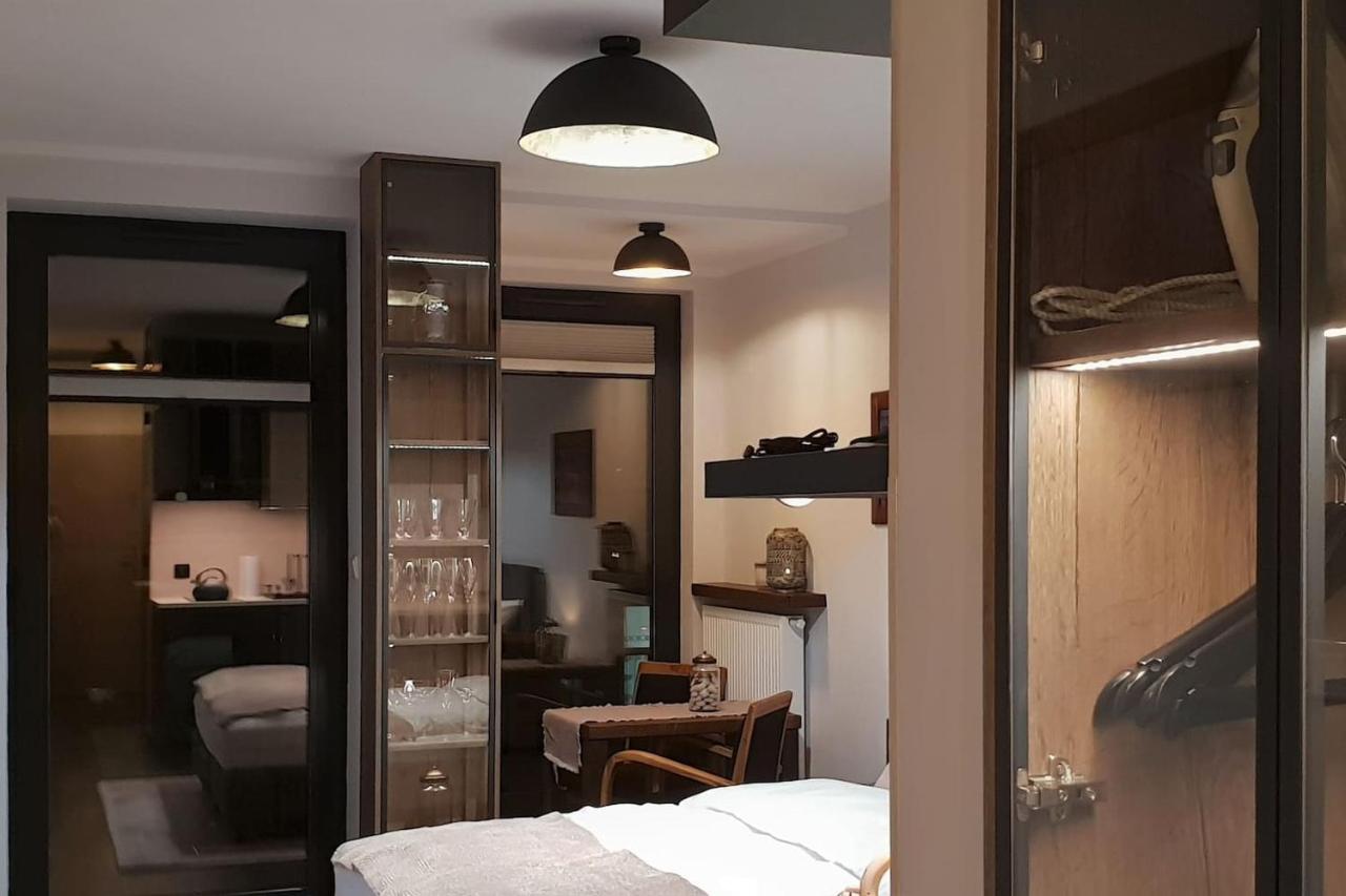Boutique 108 - Old City, Luxury Apt. With A Garage Краків Екстер'єр фото